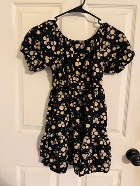 Girls Black Daisy Print Puff Sleeve Dress